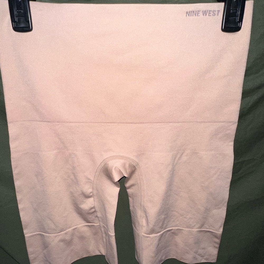 Nine West Women's Beige Shapewear Bike Shorts-XL